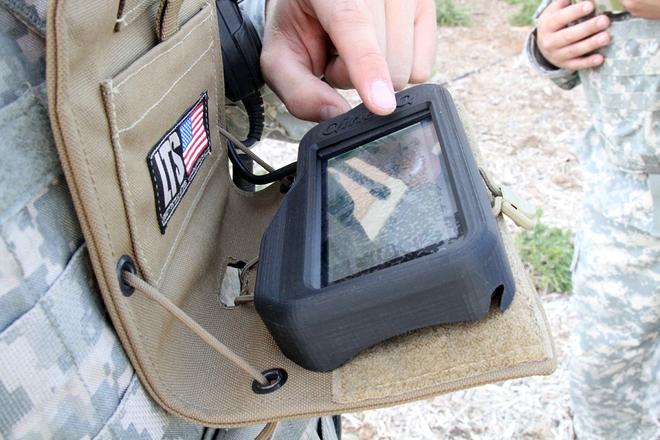 [밀리터리] 고가격의 호화 전술휴대폰 보급 예정?