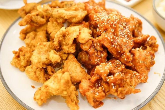 방배동까페골목 수일통닭 / 가로수길 미노스