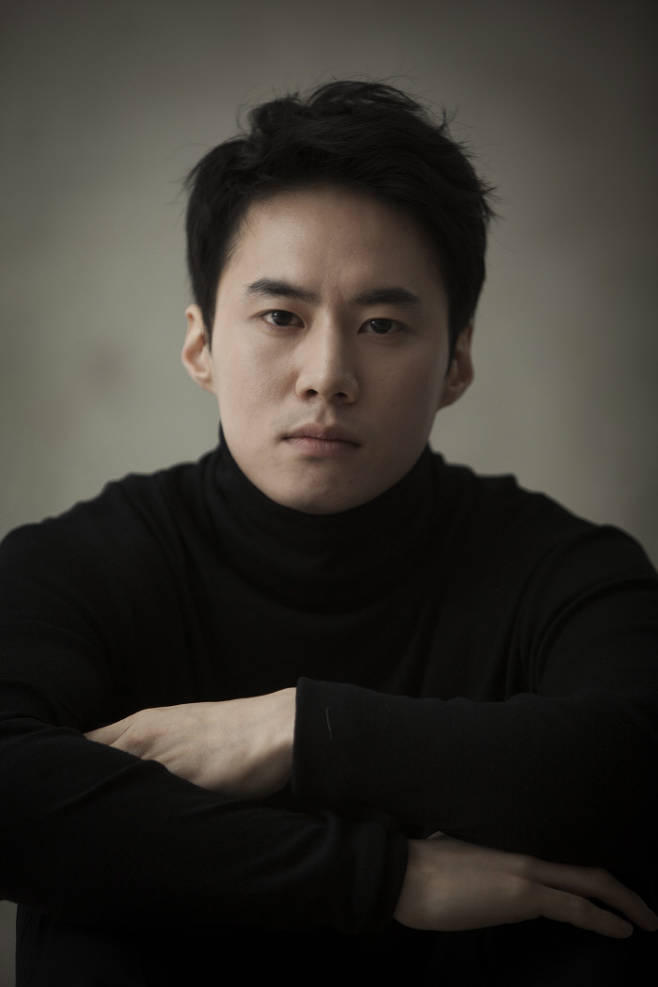 '박화영' 이환 감독 &amp;quot;난 연출하는 배우, 계속 소통하고파