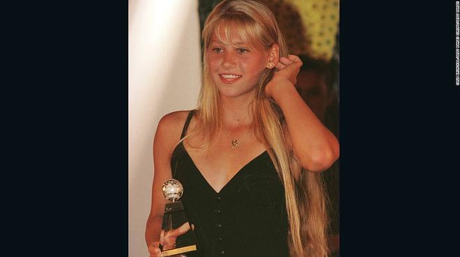 151015180349-anna-kournikova-1996-super-169.jpg