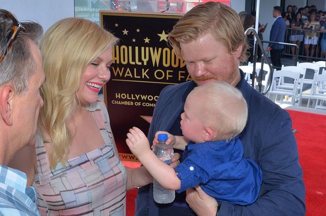 Kirsten-Dunst-receives-star-on-Hollywood-Walk-of-Fame.jpg