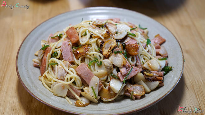 온 가족이 모여 양식 만들어 먹었습니다~!