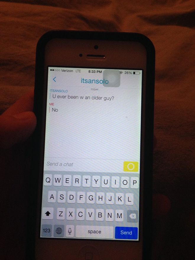 안셀 엘고트 2014년 미성년자 여성과의 문자내용