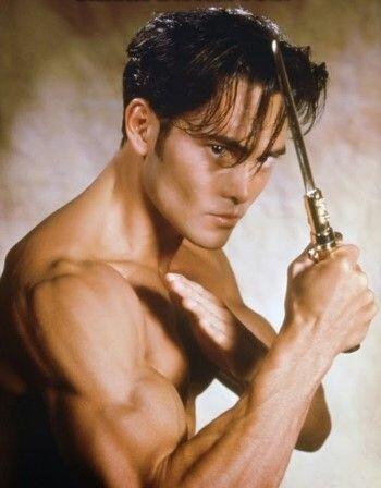 마크 다카스코스 - 분위기로 승부하는 무술 배우 : 네이버 블로그