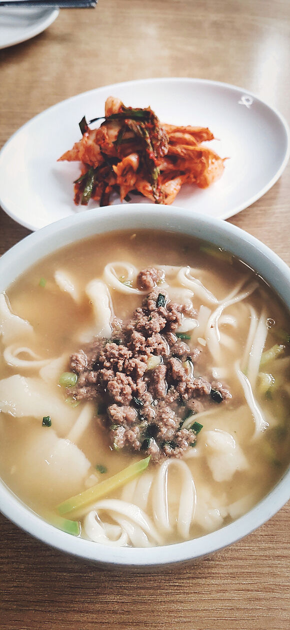 칼제비 vs 스파게티.jpg - DPrime
