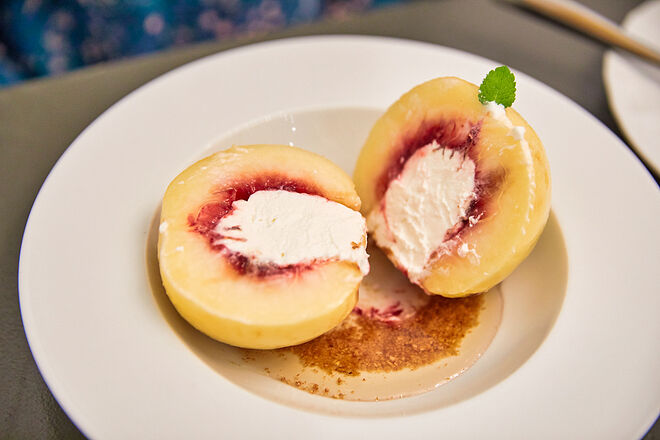 VisitKorea on Twitter: "This peach &amp; Greek yogurt dessert is trending  in Korea! ???? The seed is removed and the peach is filled with Greek yogurt.  ???? SPITICO: 17, Samseong-ro 149gil, Gangnam-gu,