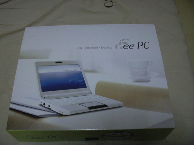 [지름자랑] Eee pc 901 왔습니다.