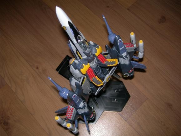 [완성작] VF-25 오즈마기 아머드 팩 완성샷 입니다