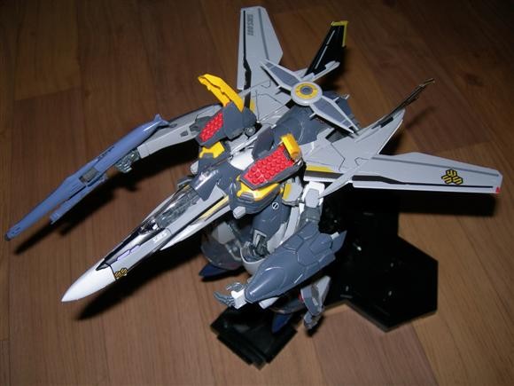 [완성작] VF-25 오즈마기 아머드 팩 완성샷 입니다