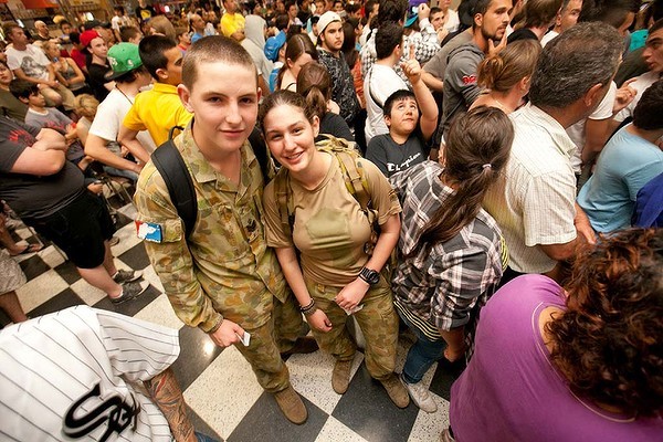 [잡담] 모던워페어3 후끈한 발매 현장