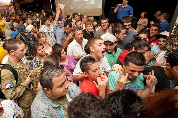 [잡담] 모던워페어3 후끈한 발매 현장