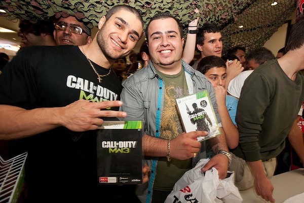 [잡담] 모던워페어3 후끈한 발매 현장