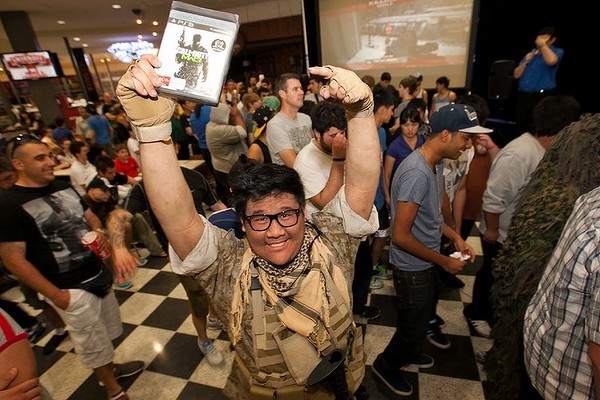 [잡담] 모던워페어3 후끈한 발매 현장