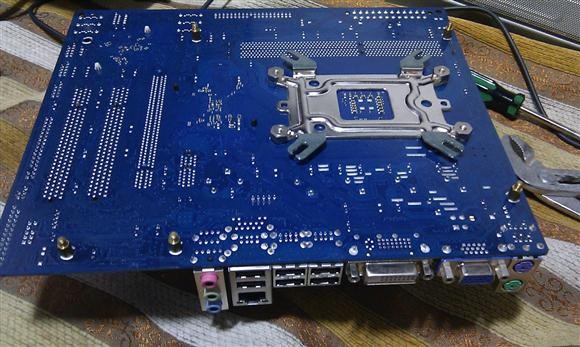 [좌절] 메인보드가 고장났습니다.