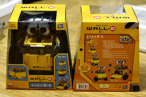 [잡담] 레고, 월 E를 보면서 완구시장 규모가 후덜덜