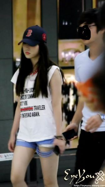 [사진] 똑같은 옷입은 아이유와 씨스타 효린