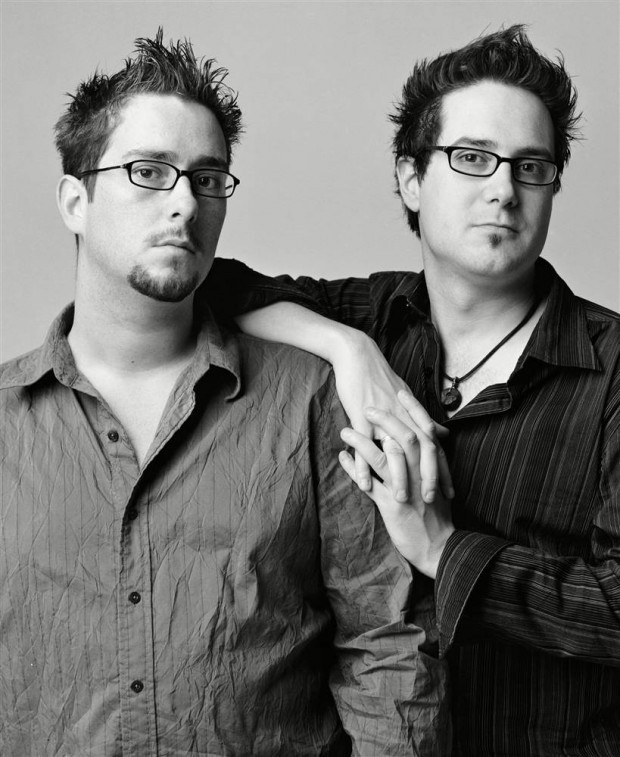 [잡담] 사진작가 Brunelle 의 쌍동이 사진 프로젝트