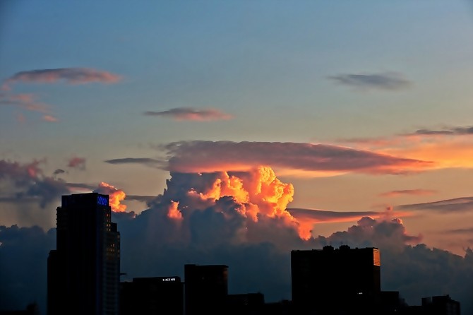 [사진] 그녀와 핵폭발을 함께 본 날...