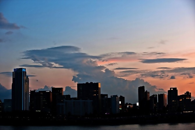[사진] 그녀와 핵폭발을 함께 본 날...