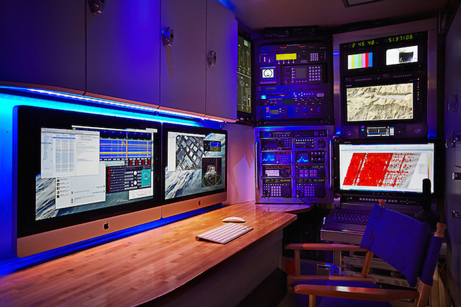 [잡담] 딸과 트럭에서 4년째 사는 남자