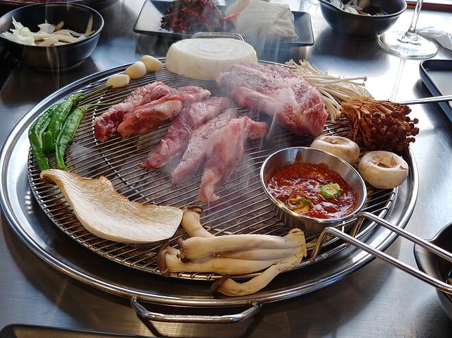 맛집과 동네이야기(85) 서울 이태원동 소설옥과 녹사평육교 - DPrime