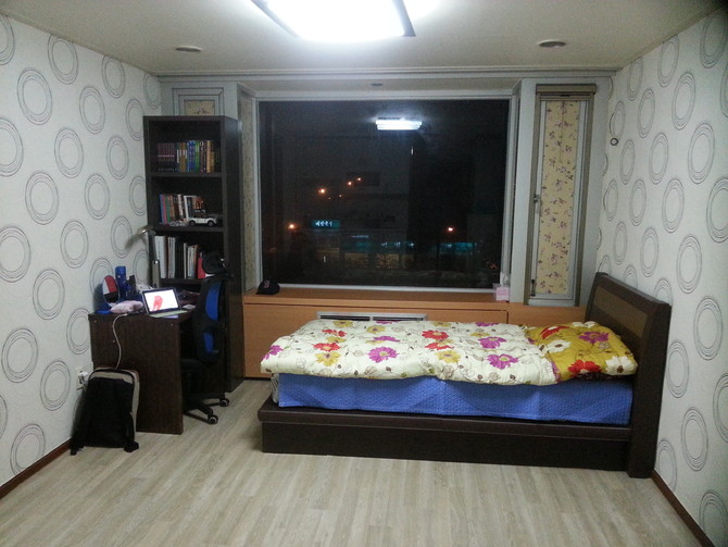 [질문] 외로운 자취생에게 프로젝터 추천해주실 고수님을 찾습니다!