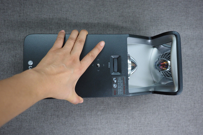 [정보] LG 초단초점 미니빔 PF1000U 소개