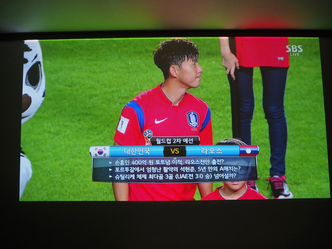 [정보] LG 초단초점 미니빔 PF1000U 소개