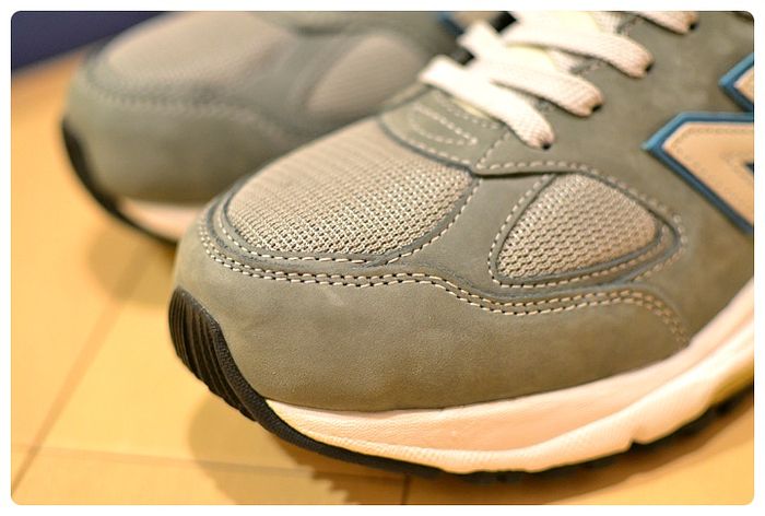 BEAMS PLUS X NEW BALANCE M990EXSG - 풋셀 커뮤니티