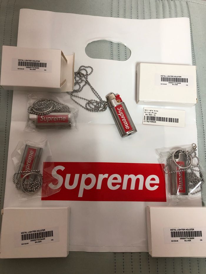Supreme 19ss Box Logo Metal Lighter Holster. - 풋셀 커뮤니티 