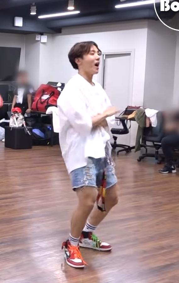 BTS - 제이홉 - 풋셀 커뮤니티