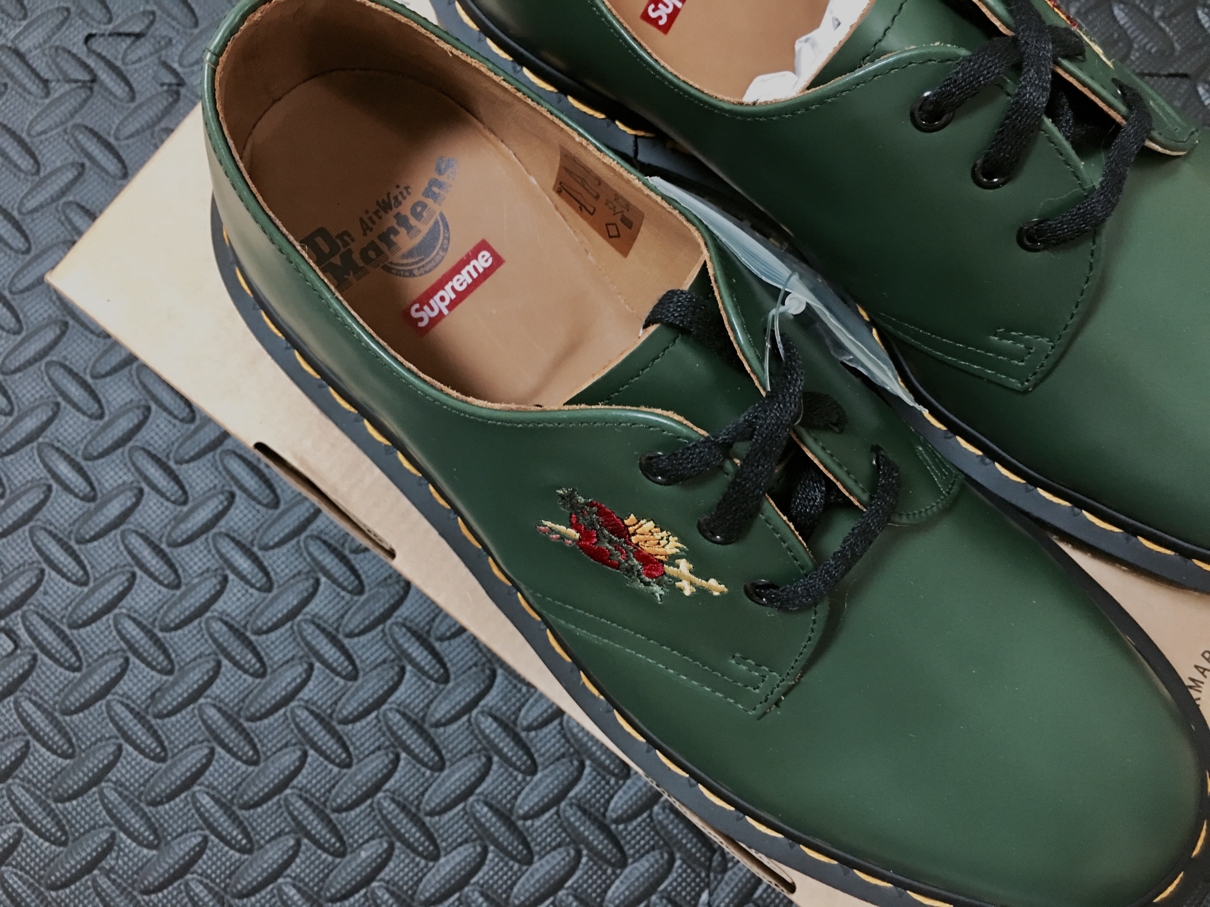 supreme dr martens sacred heart