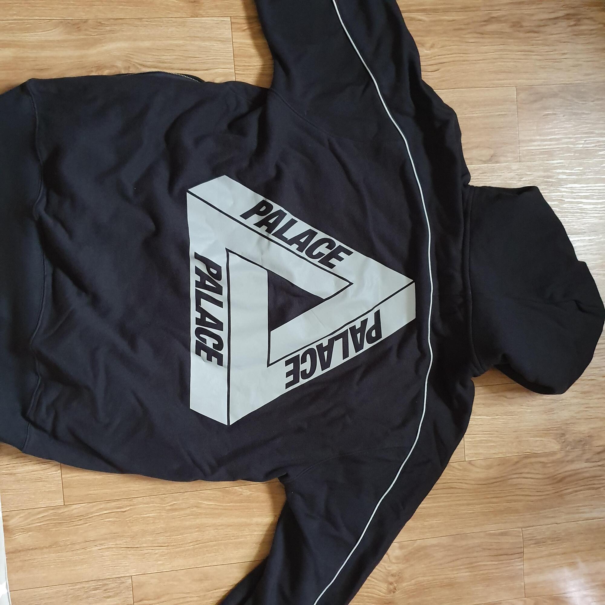 팔라스 19ss 리플렉토 후드티셔츠 - 풋셀 커뮤니티