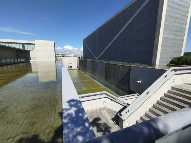 안도 다다오 건축물의 관람객 동선 - 사야마 이케 박물관