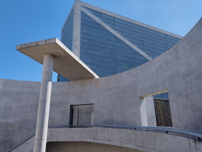 안도 다다오 건축물의 관람객 동선 - 사야마 이케 박물관