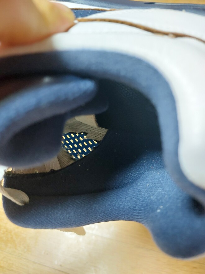 드디어 부상에서 벗어나며... pu중창의 매력과 조던5로우 개조기