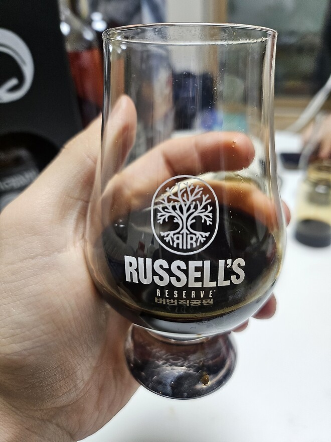오랜만에 마시는 위스키