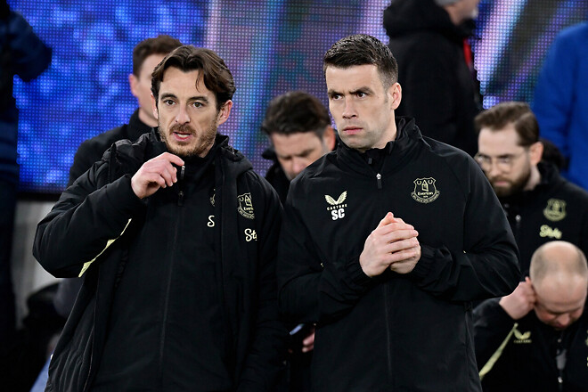 에버튼 팬으로서 향수 불러일으키는 임시 감코진