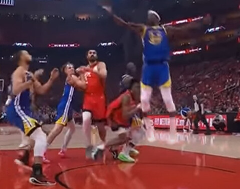 이제보니 아담스가 아멘탐슨을 밀었군요.jpg