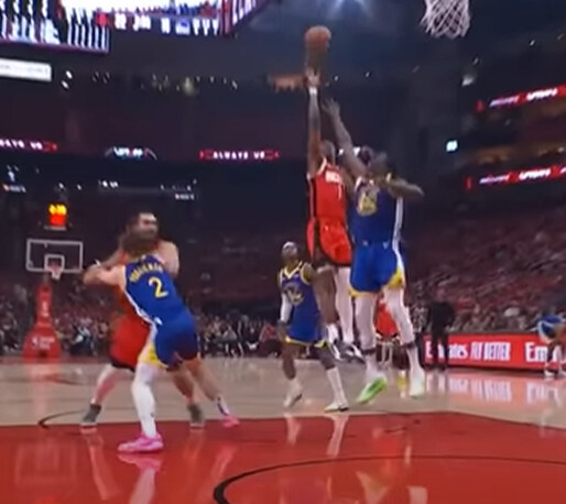 이제보니 아담스가 아멘탐슨을 밀었군요.jpg