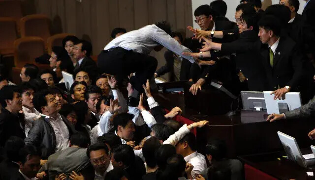 제가 잘못 생각 햇네요. 민주당이 잘 처리 한거엿음