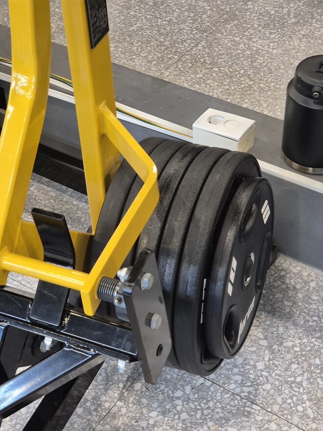 돌고 돌아 해머스트랭스다