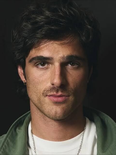 리들리 스콧은 내년에 신작이 나오네요