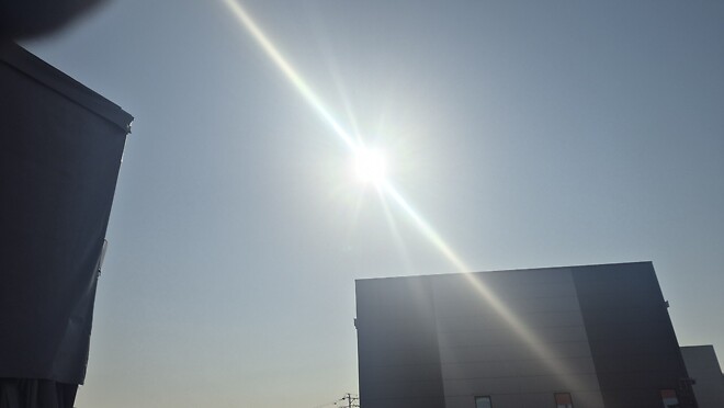 오늘은 인력소개로 공장에 일일알바로 출근했다.