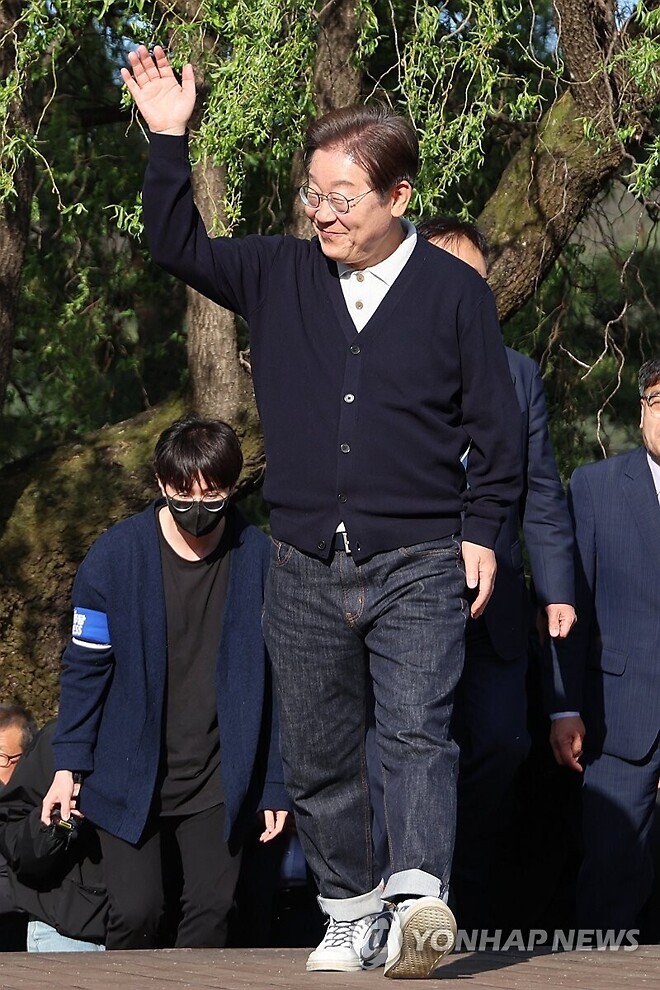 민주당 졸라 웃긴점