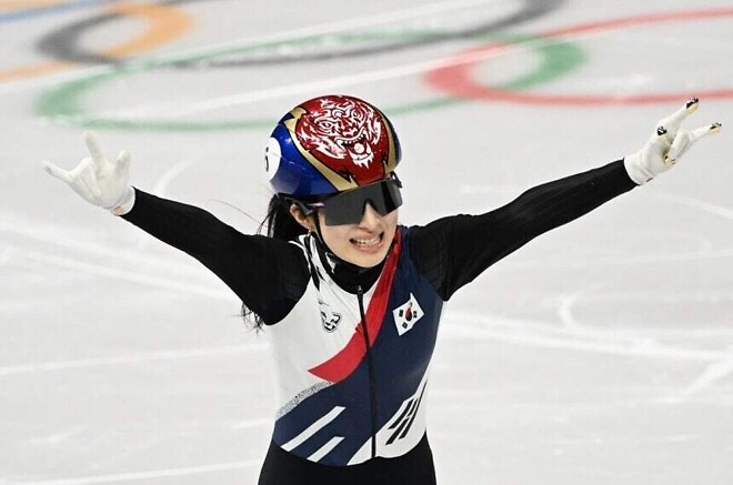 김길리 첫 올림픽에서 2관왕, 최민정 한국 역대 동&deg;하계 올림픽 최다 메달 신기록 수립