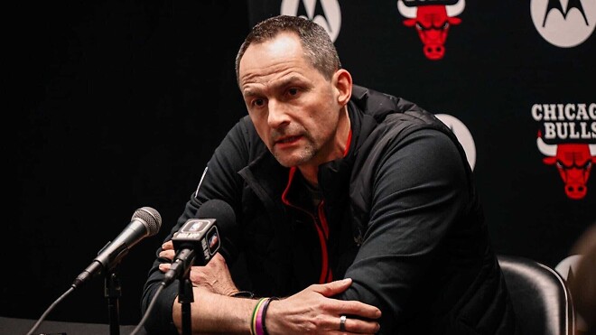 마지막 공격 때문에 말이 많긴 하지만 맨날 불스 이 거지 같은 농구만 보다가 간만에 농구다운 명승부를 보니 눈이 정화되는거 같네