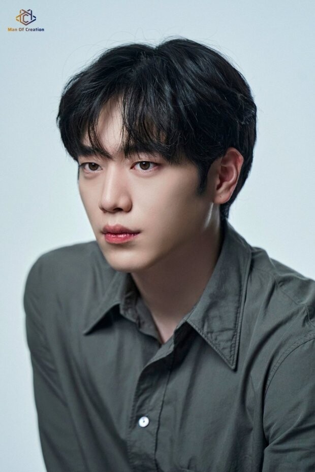 이민기랑 서강준 중에 누가 더 잘생겼나요?