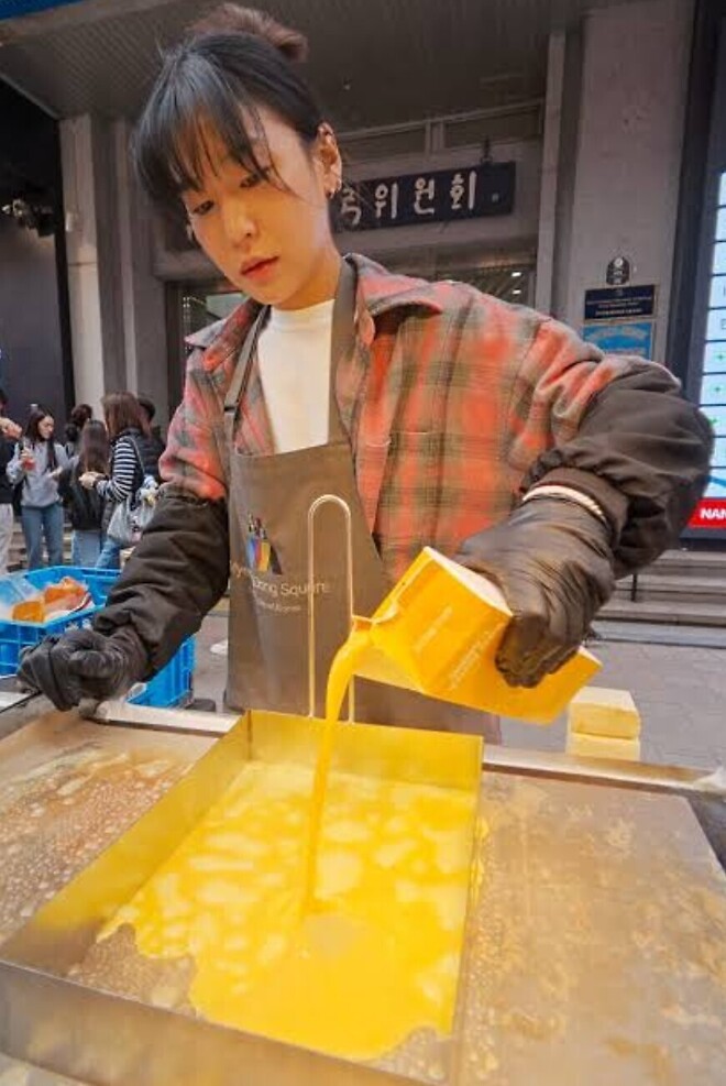 명동 길거리 불닭오믈렛