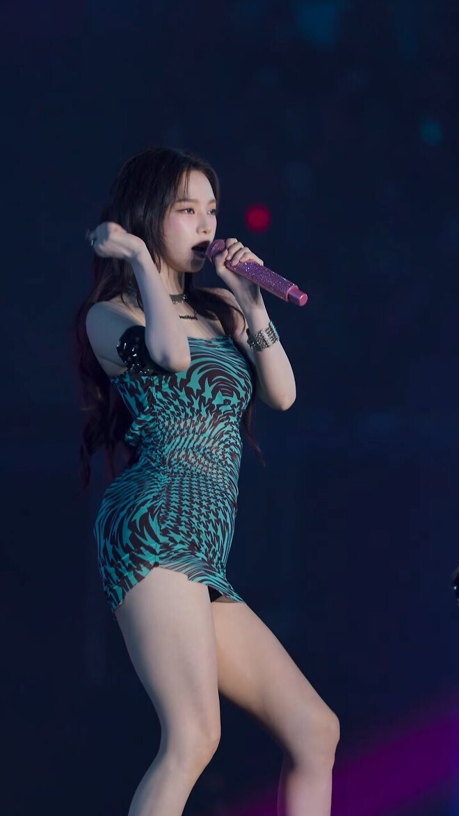 올타임 최애 여자아이돌 4강전 1경기